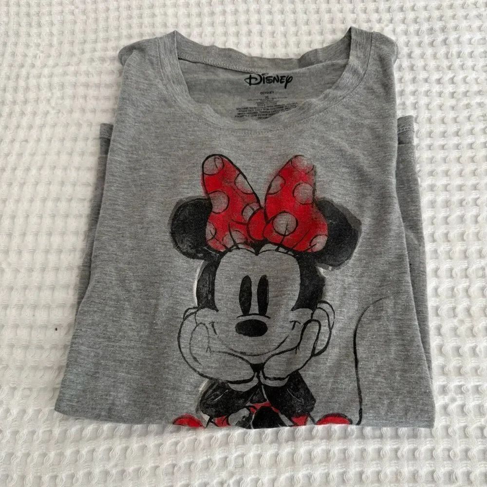 Vintage Disney Gray Tee with Minnie Mouse and Red Bow